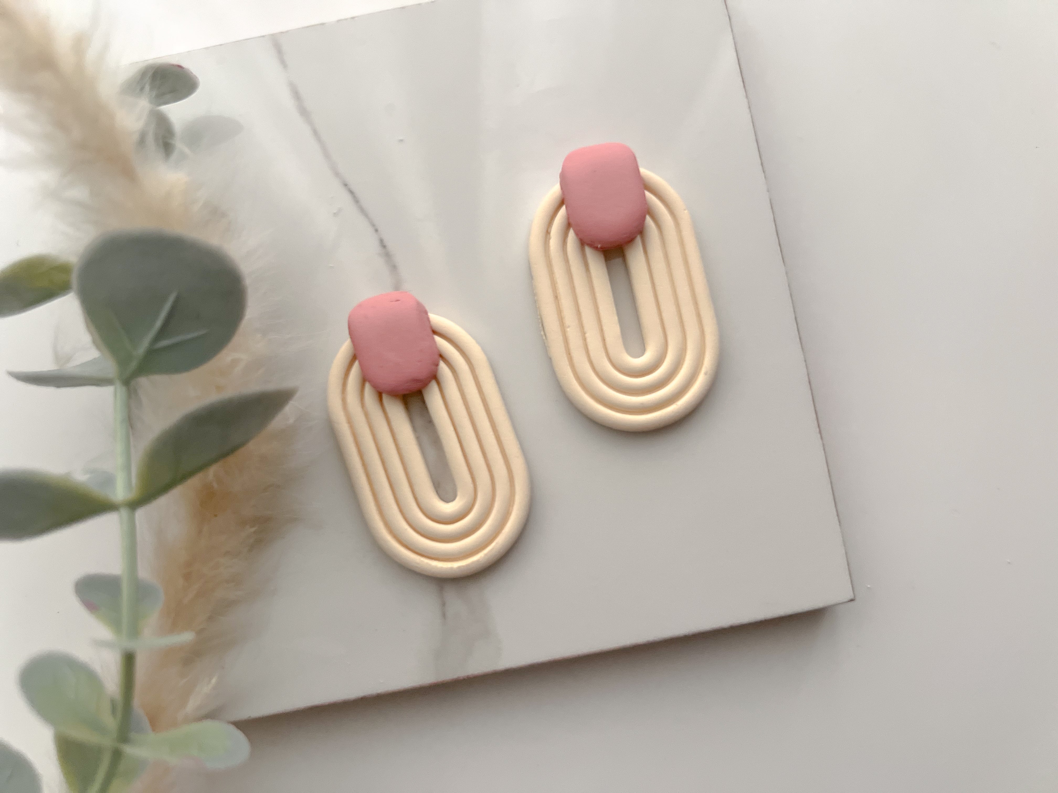HIGH DIFFICULTY: Oblong Ribbed Shaped Hallow Polymer Clay Cutter • Fondant Cutter • Cookie Cutter