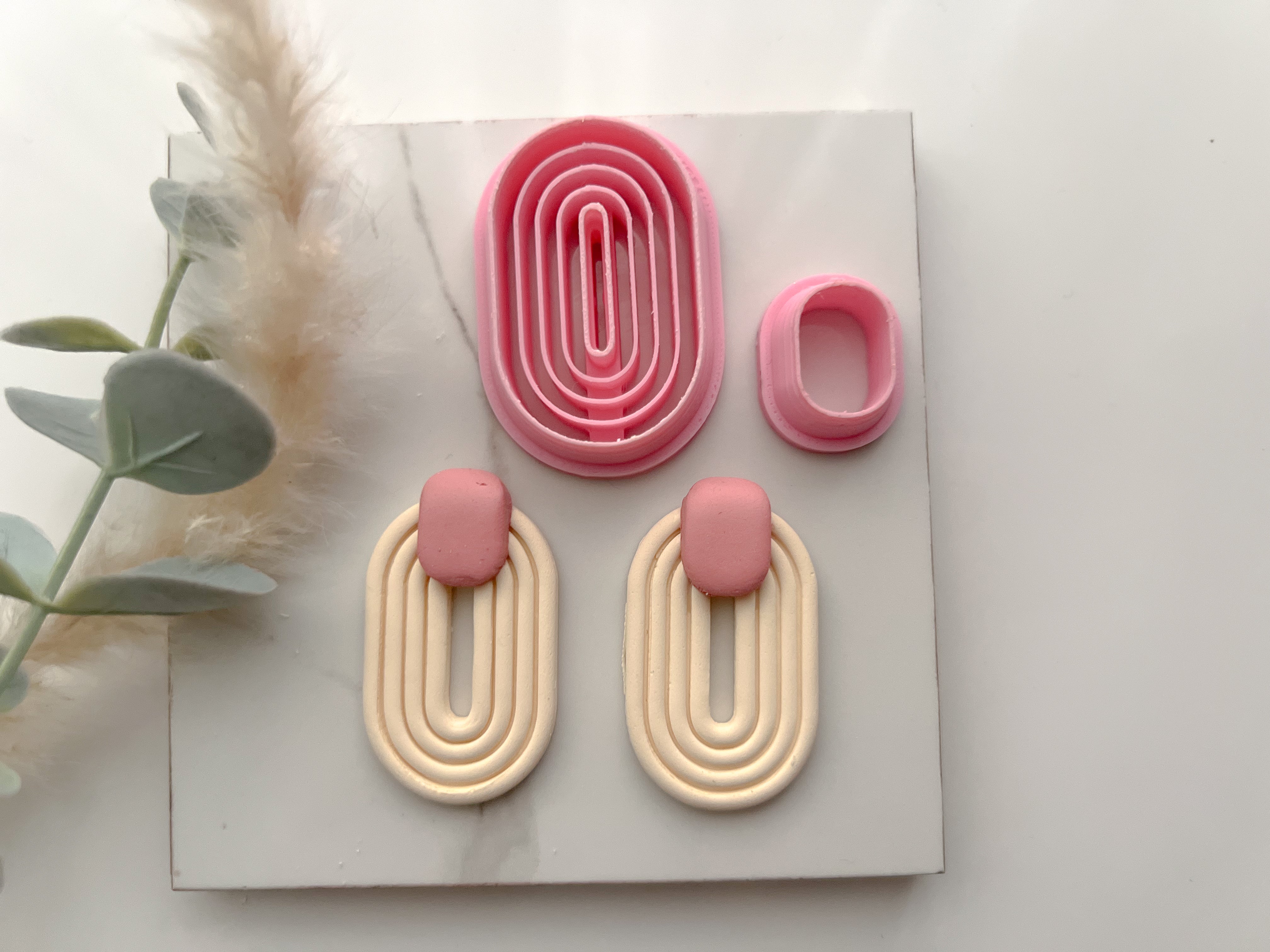 HIGH DIFFICULTY: Oblong Ribbed Shaped Hallow Polymer Clay Cutter • Fondant Cutter • Cookie Cutter