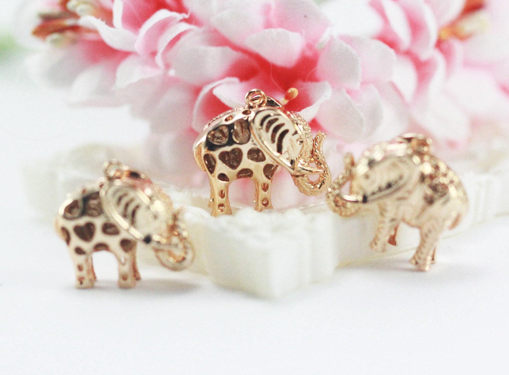 16x17mm 14k Gold plated elephant pendant charm