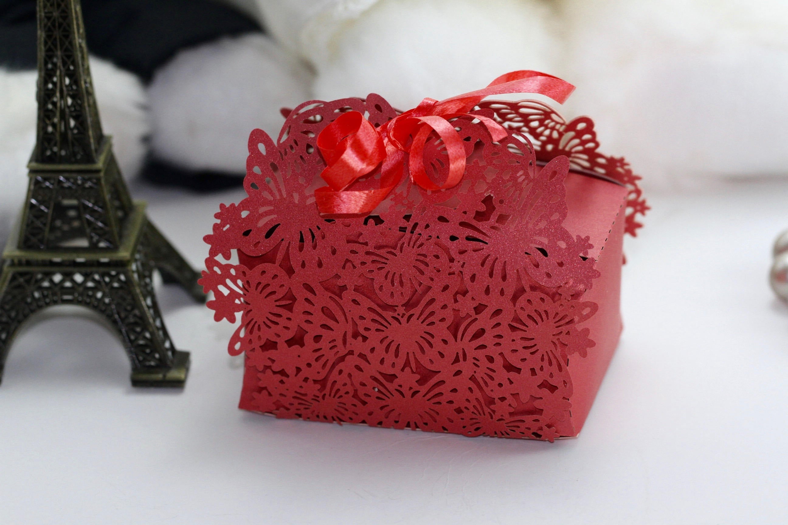 1pack (10pcs) Red Lace Cut Butterfly Favour Box