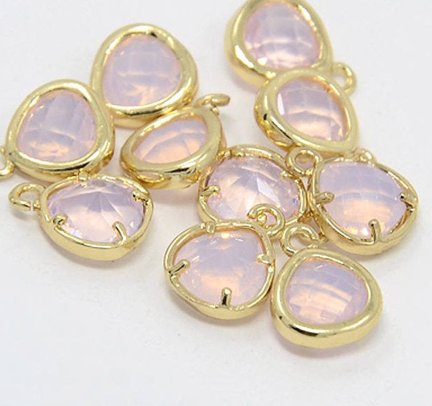 2pcs, 11x8.5x4mm Real Gold Plated Brass Glass Pendants, Faceted Triangle Charms, Lavender Blush