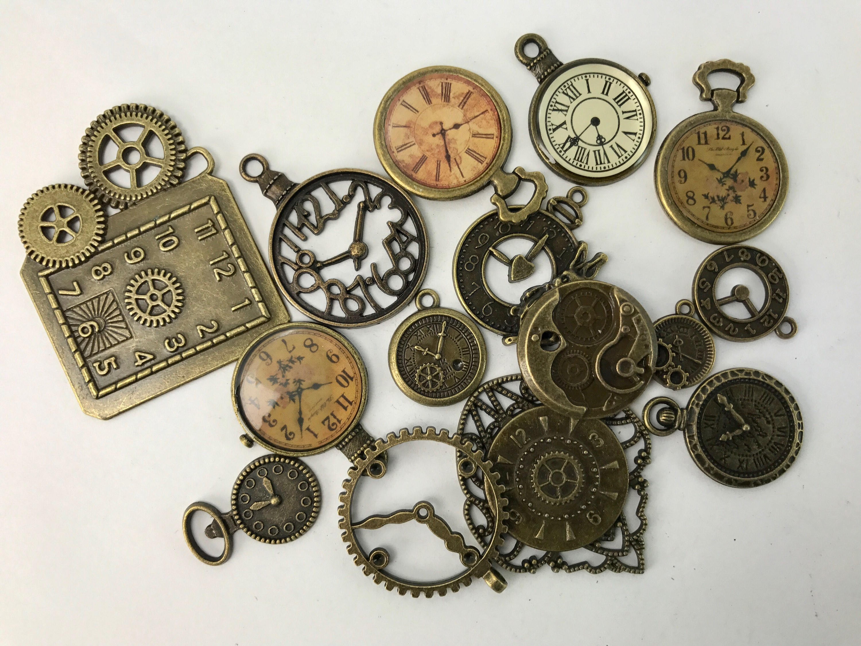 15 Pcs Mixed Charms - Random Clocks in Antique Bronze