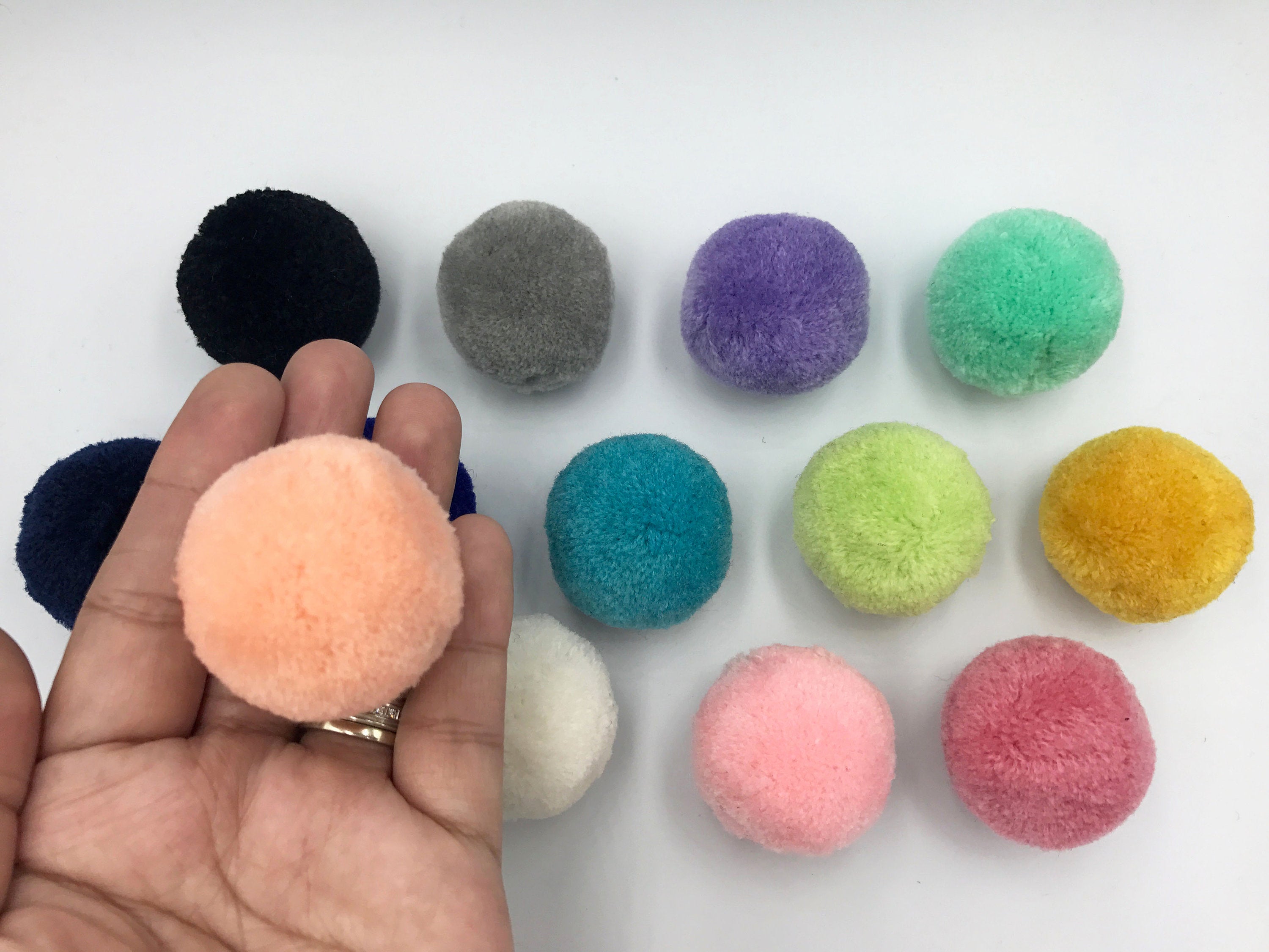 1pc, Approx 35-40mm, waxberry Pompom Fur Ball Plush Ball - Choose your colour