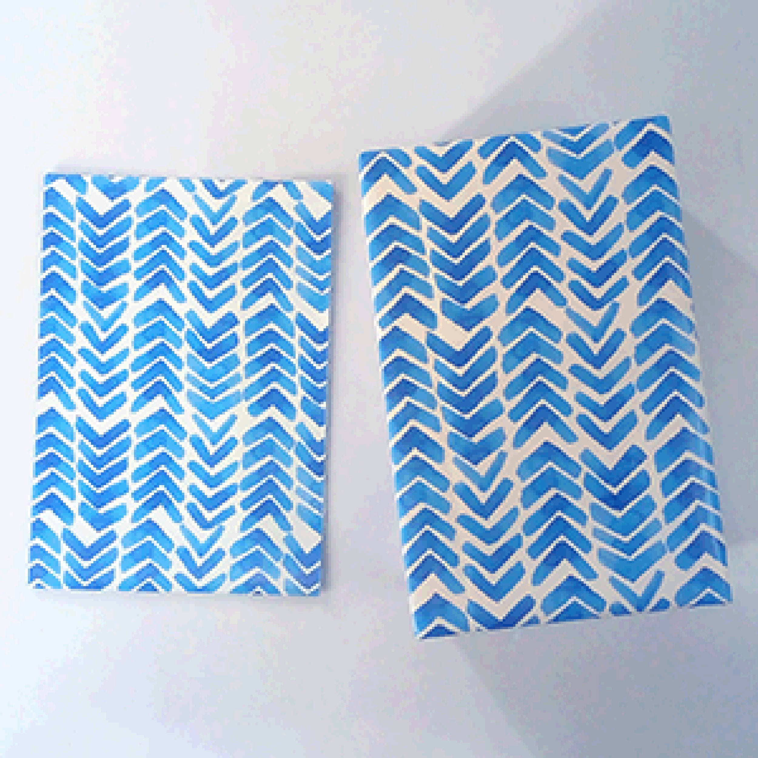 1pc, 50x70 cm, Flat Gift Wrap / Gift Wrapping Paper / Flat Pack Gift Wrap -  Arrowhead Pattern in blue