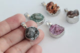 1pc, 23~28x14~17x7~14mm, Platinum Plated Dyed Flat Round Natural Agate Pendants, with Iron Pinch Bails and Alloy Findings