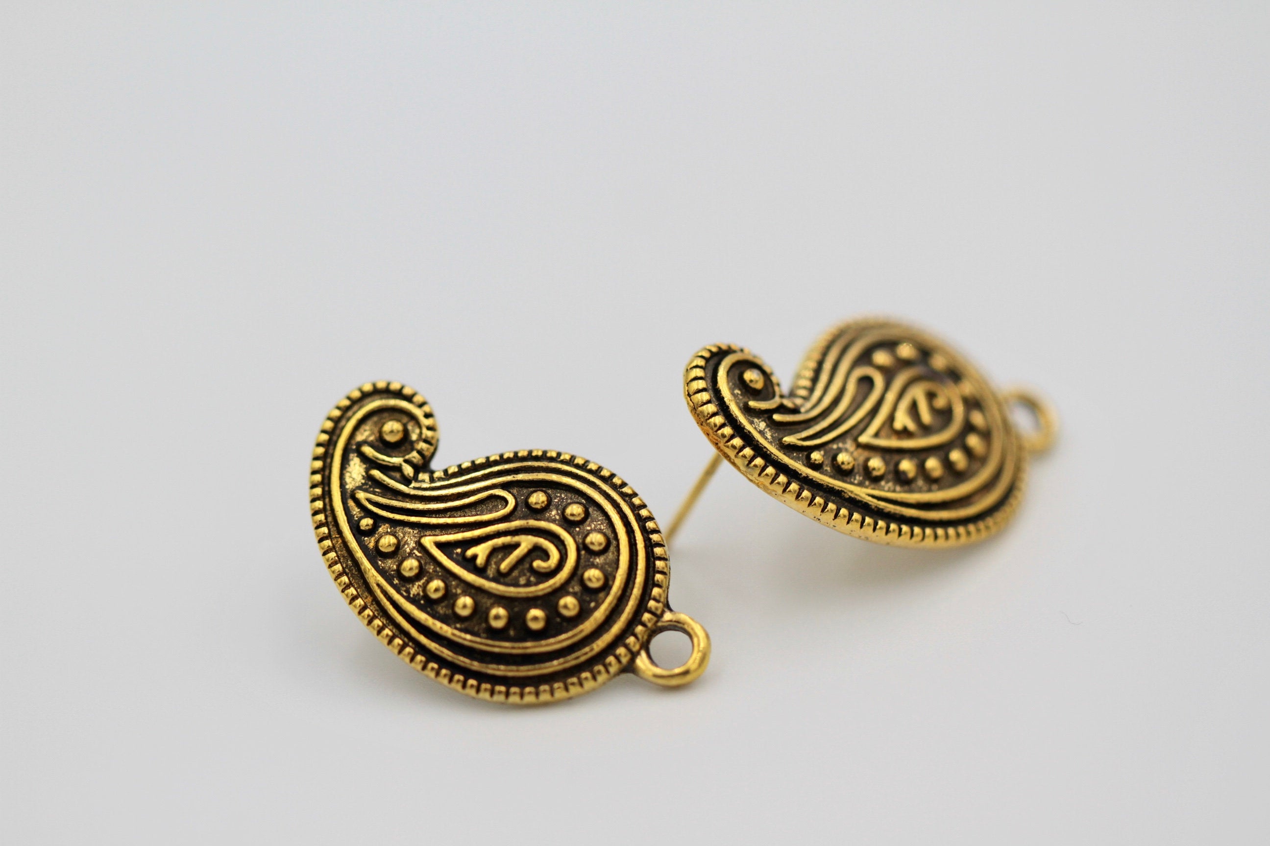 1 pair(2pcs), 21mm x 18mm, Vintage Style Alloy Ear Stud in Antique Gold