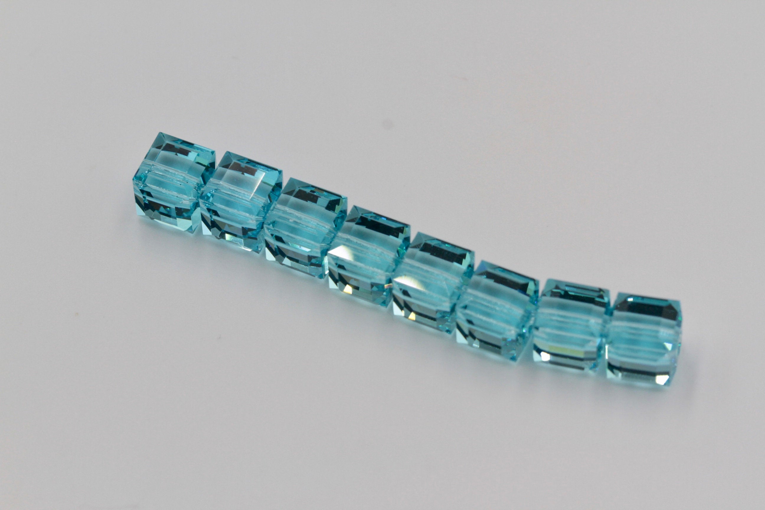 1/5/10 pcs, 8mm, Genuine Swarovski® 5601 Cube Bead in Light Turquoise