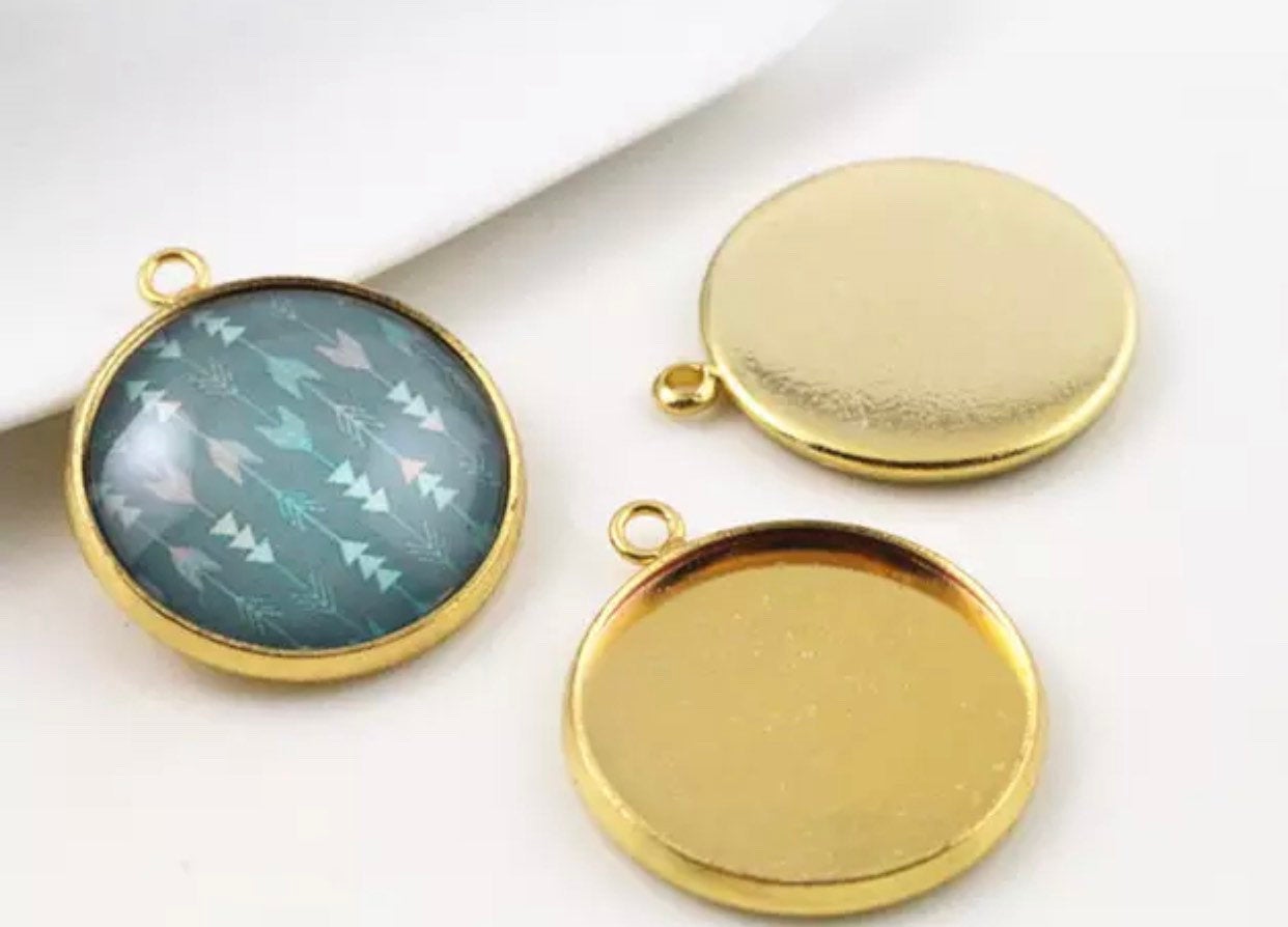 2pcs, 20mm Inner Setting, Lead Free and Nickel Free Copper Material Pendant Cabochon in gold