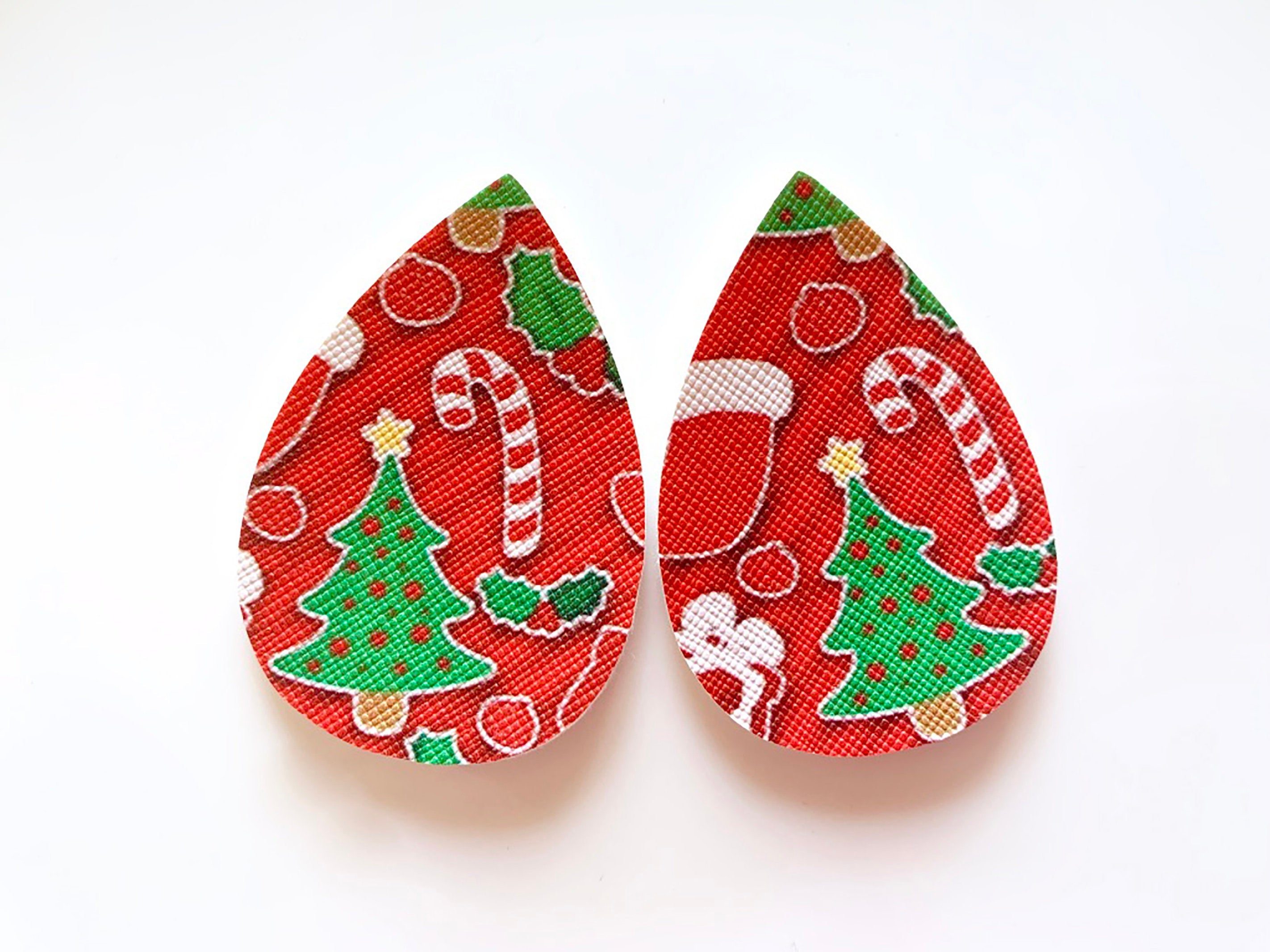 2pcs/4pcs, 60mmx40mm, PU Leather / Faux Leather Drop Shaped Die Cut / Pendant in Christmas Stocking Prints