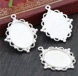 2pcs, 18x25mm Inner Size  Classic Style Cameo Cabochon Base Setting Charms Pendant necklace findings - choose your colour