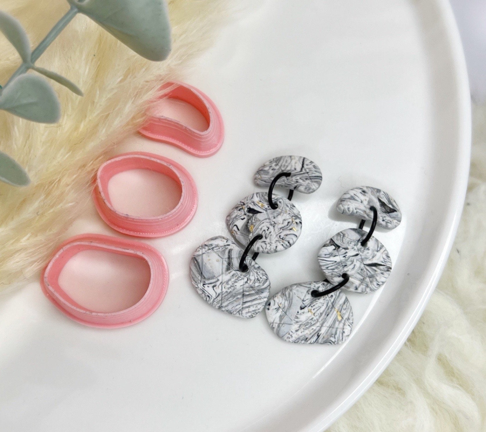 Distorted circle  Set I Shaped Polymer Clay  Cutter | Fondant Cutter | Cookie Cutter